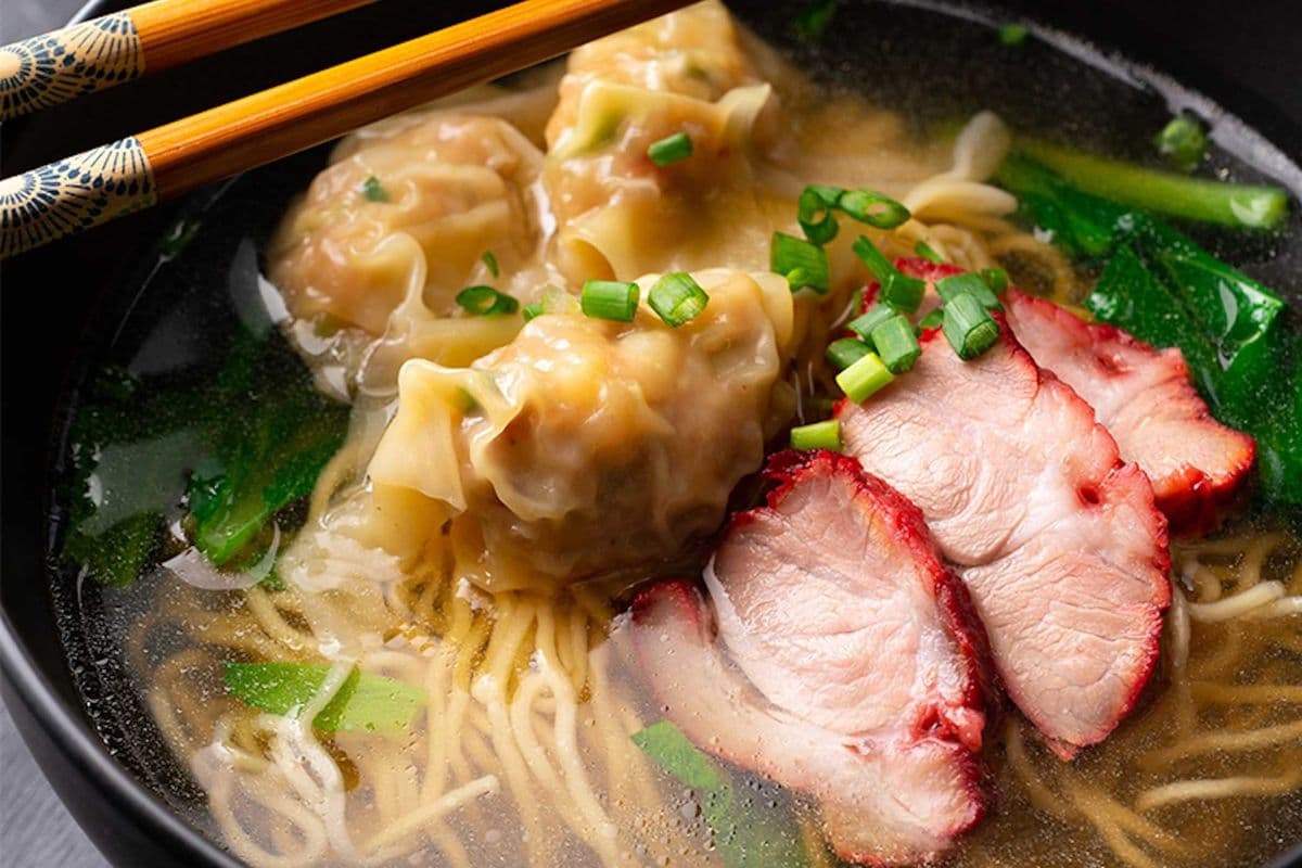 5. Wonton Noodle Soup Deluxe Combo