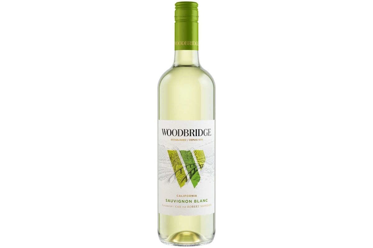 Woodbridge Sauvignon Blanc, USA (750 ml) (1 x 750ML)