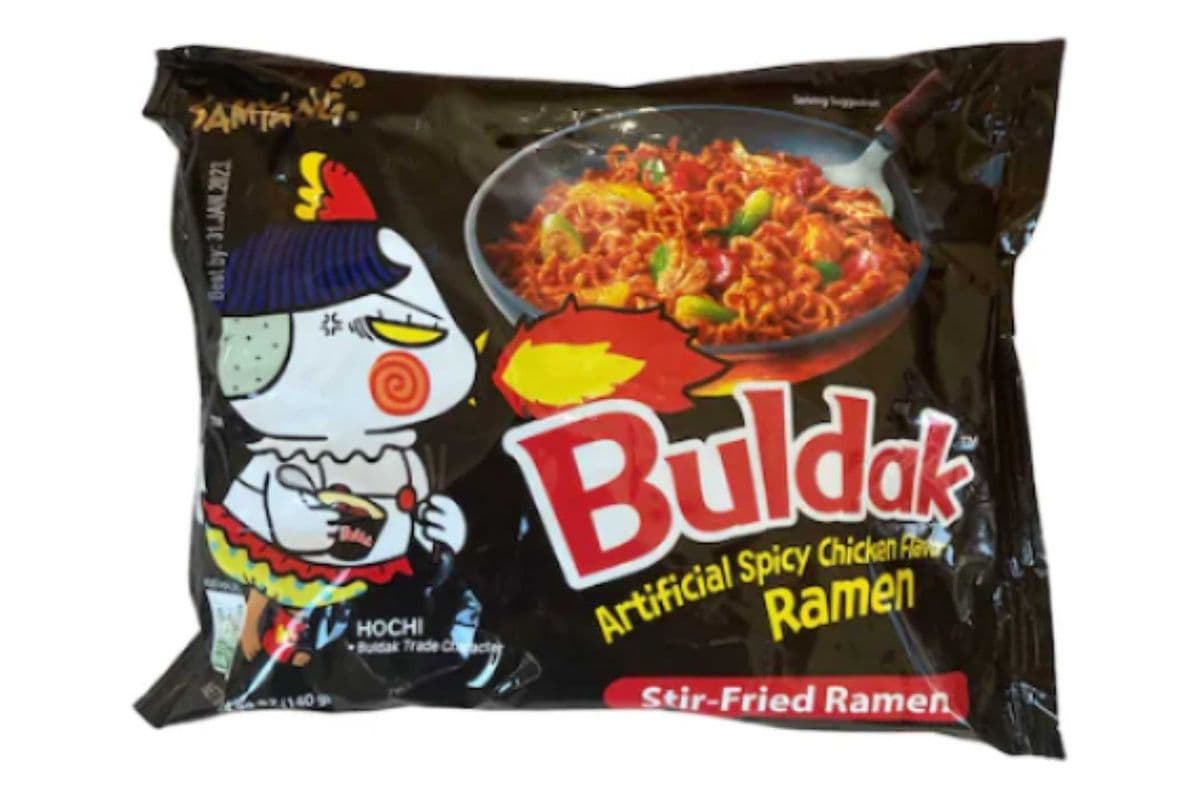 Buldak Spicy Chicken Ramen (Black) 140g