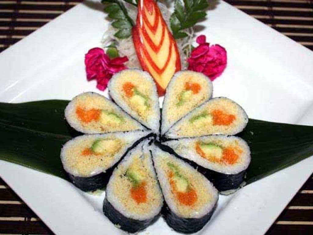 Sakura Roll (8pcs)