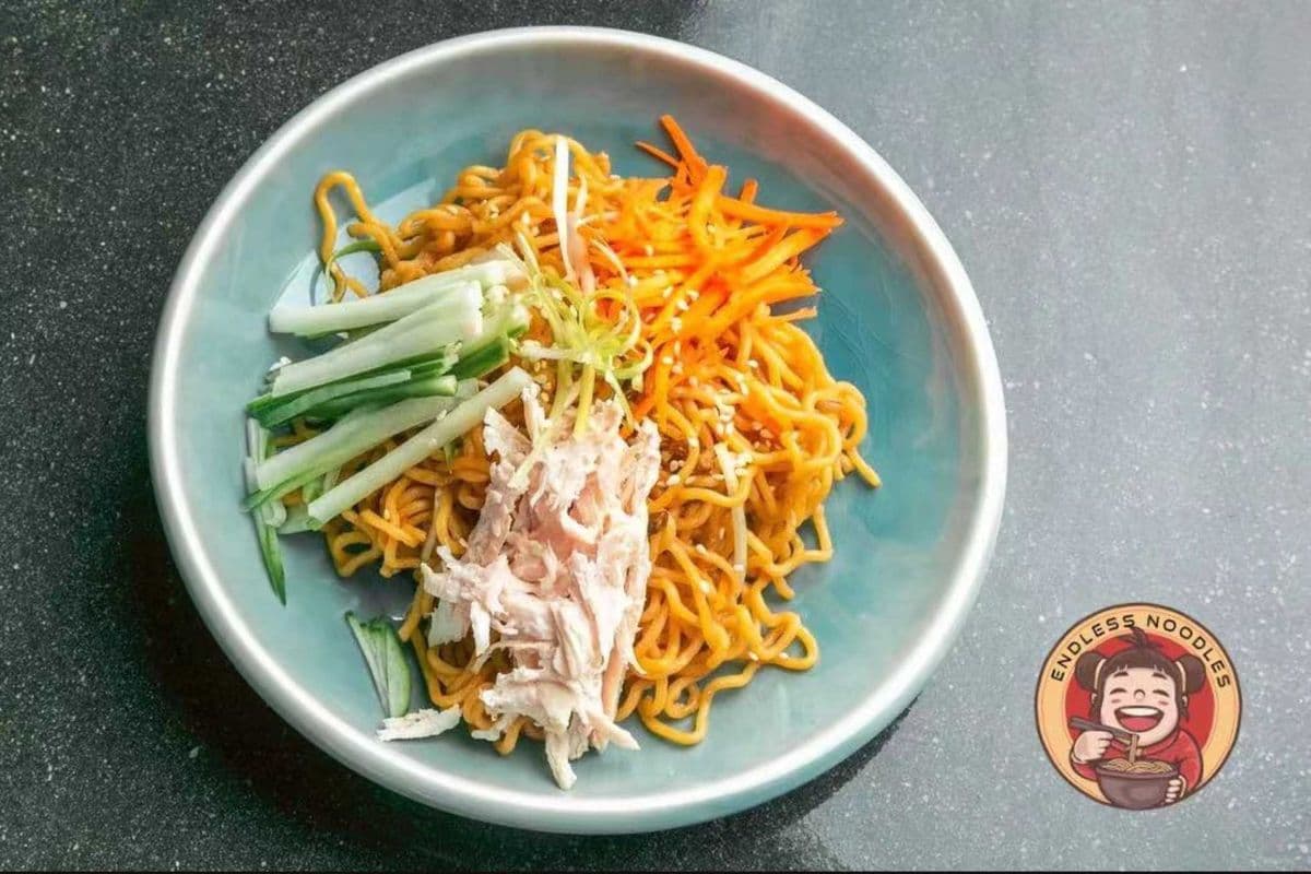 C1. Sesame Chicken Noodle Salad 麻酱鸡丝凉面