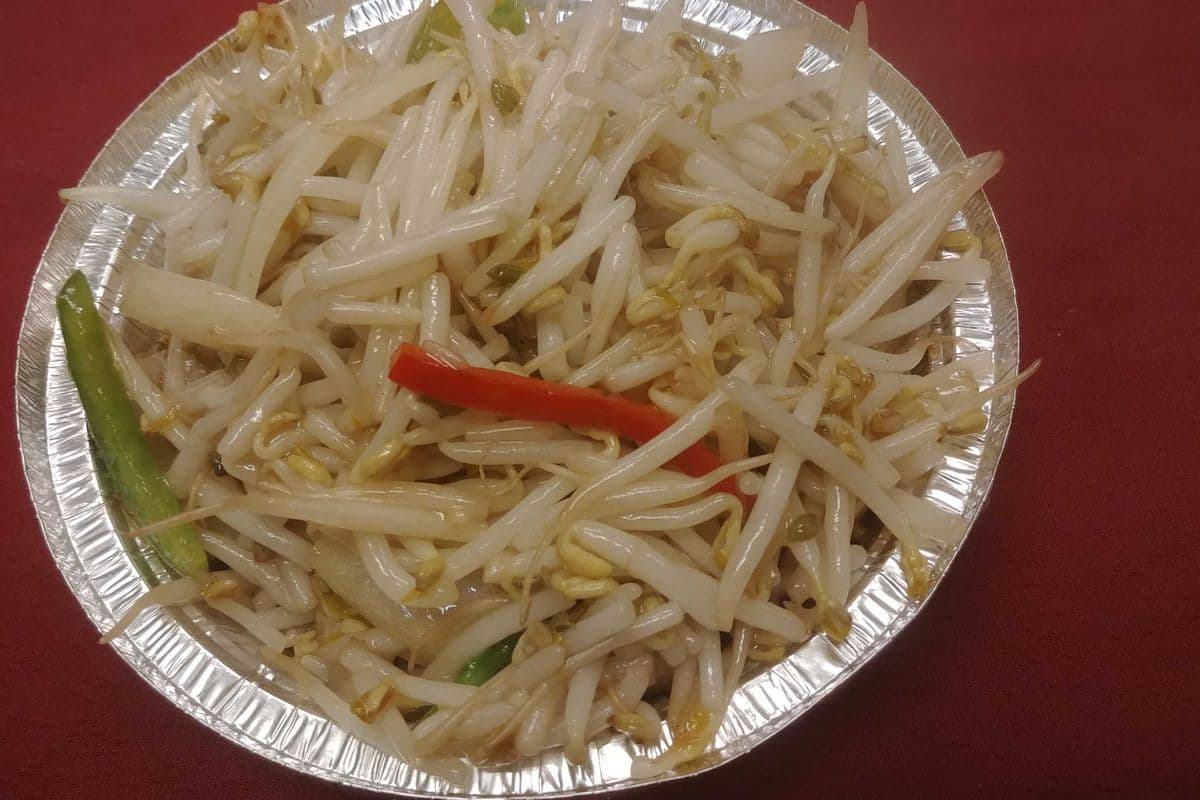 75. Fèves germées sautées / Sauteed Bean Sprouts Chop Suey