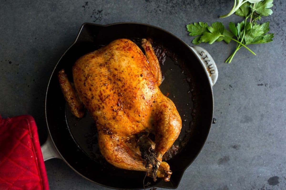 WHOLE CHICKEN BBQ COOKED (1 WHOLE CHICKEN )