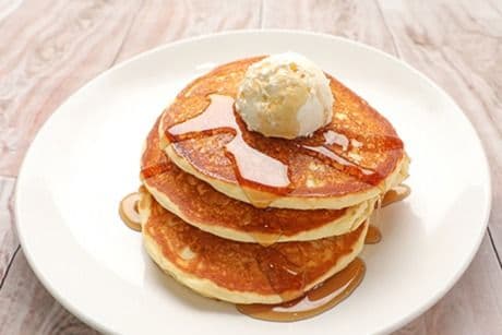 Classic Buttermilk Pancakes