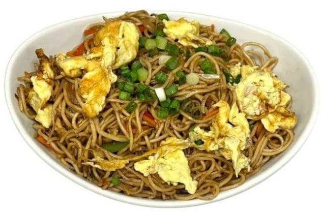 Oeuf / Egg Hakka Noodles