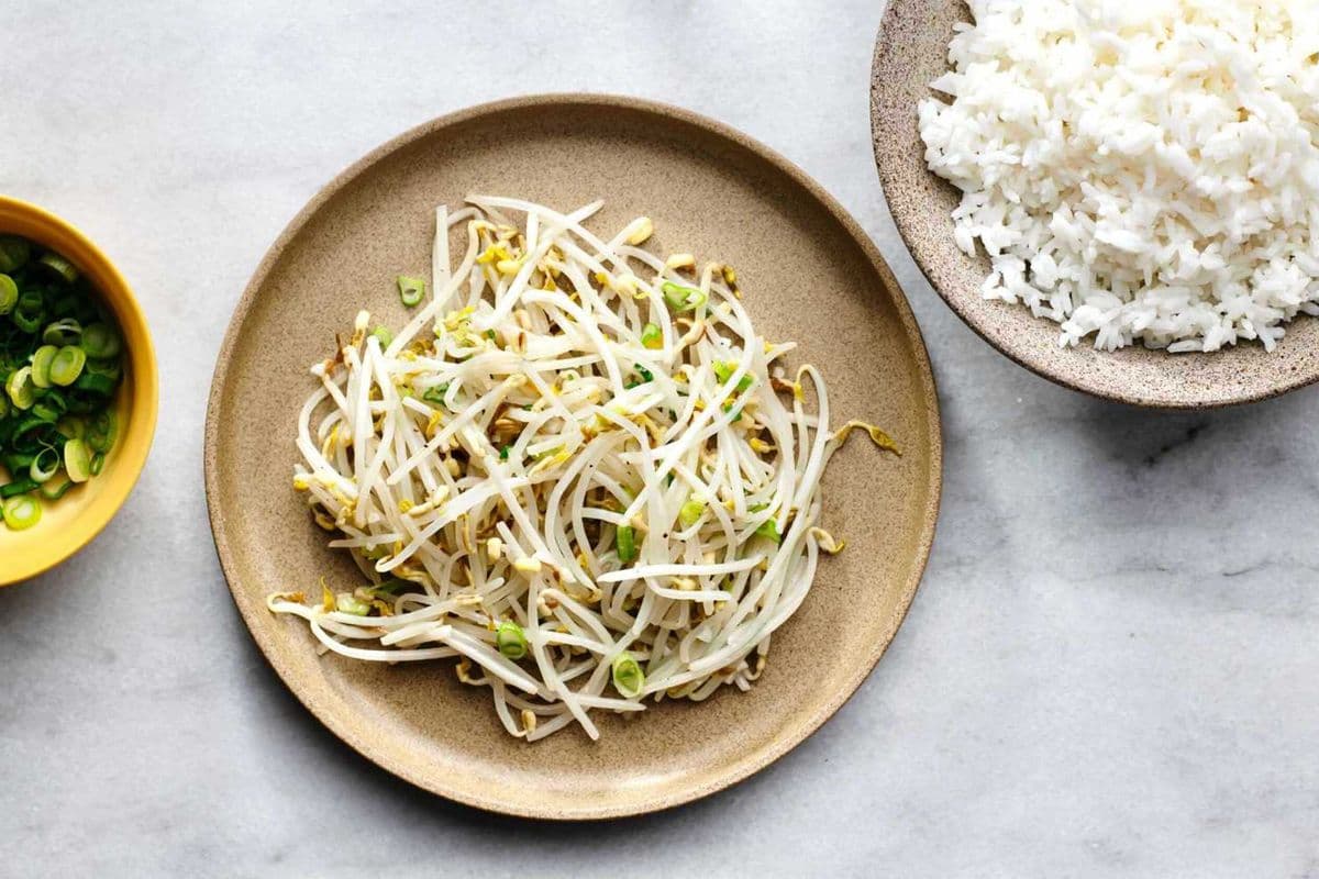 96. Bean Sprouts with Beef, Chicken, BBQ Pork, or Mushrooms