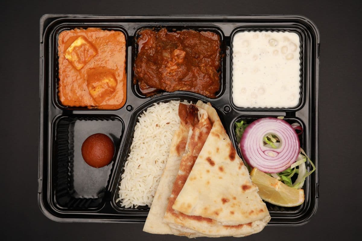 Non-Veg Thali (1 Meat, 1 Veg)