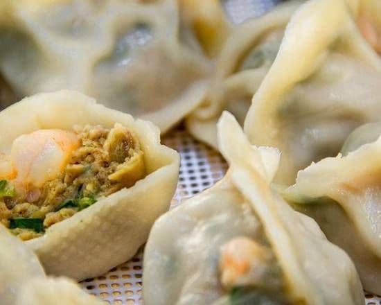 26. Pork and Shrimp Dumpling with Coriander / Dumpling au porc et aux crevettes avec coriandres 