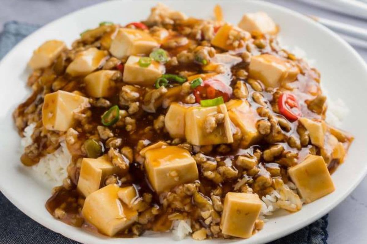 Ground Pork with Bean Curd on Rice