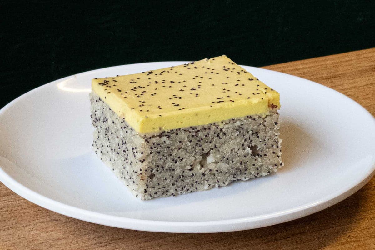 Lemon Poppyseed Blondie (1 pc)
