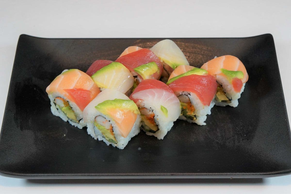 146. Rainbow Maki Roll (8 pcs)