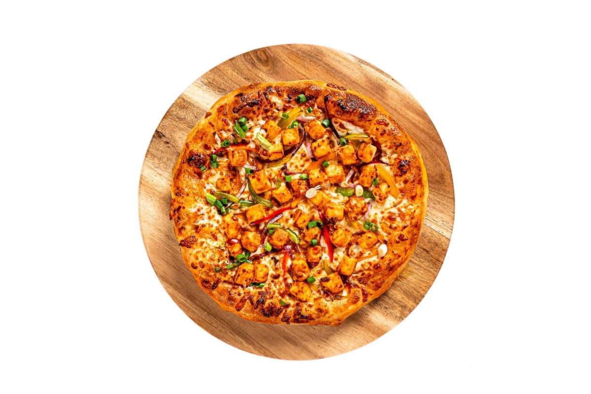 Chilli Garlic Paneer Pizza