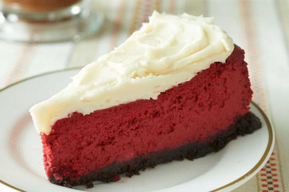 Red Velvet Cheesecake