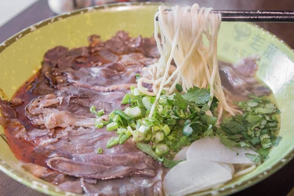 101. Traditional Beef Noodles 兰州牛肉面