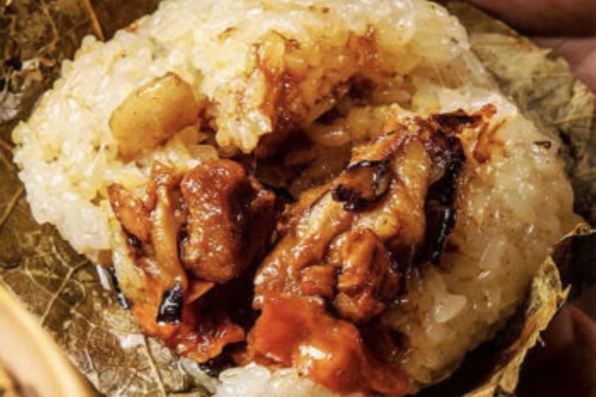 E6. Chicken Sticky Rice in Lotus Leaf(2pcs)