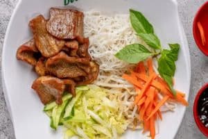 51.Grilled Pork with vermicelli
