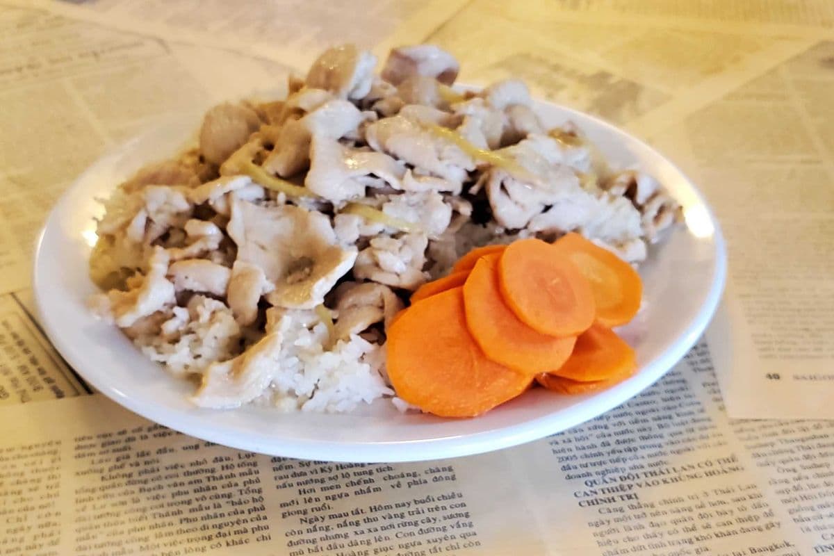 12. Com Ga Xao Gung / Ginger Chicken and Rice