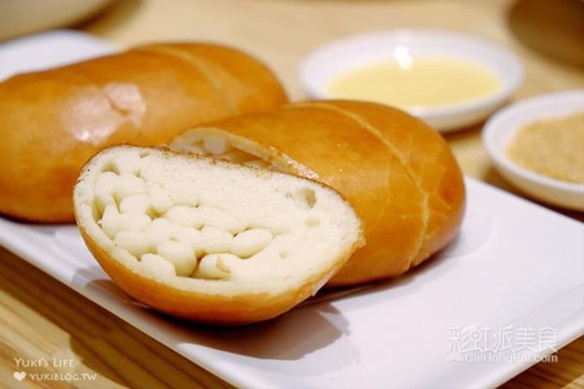 Fried Bread Sliced Roll (1 pc) 炸银丝卷
