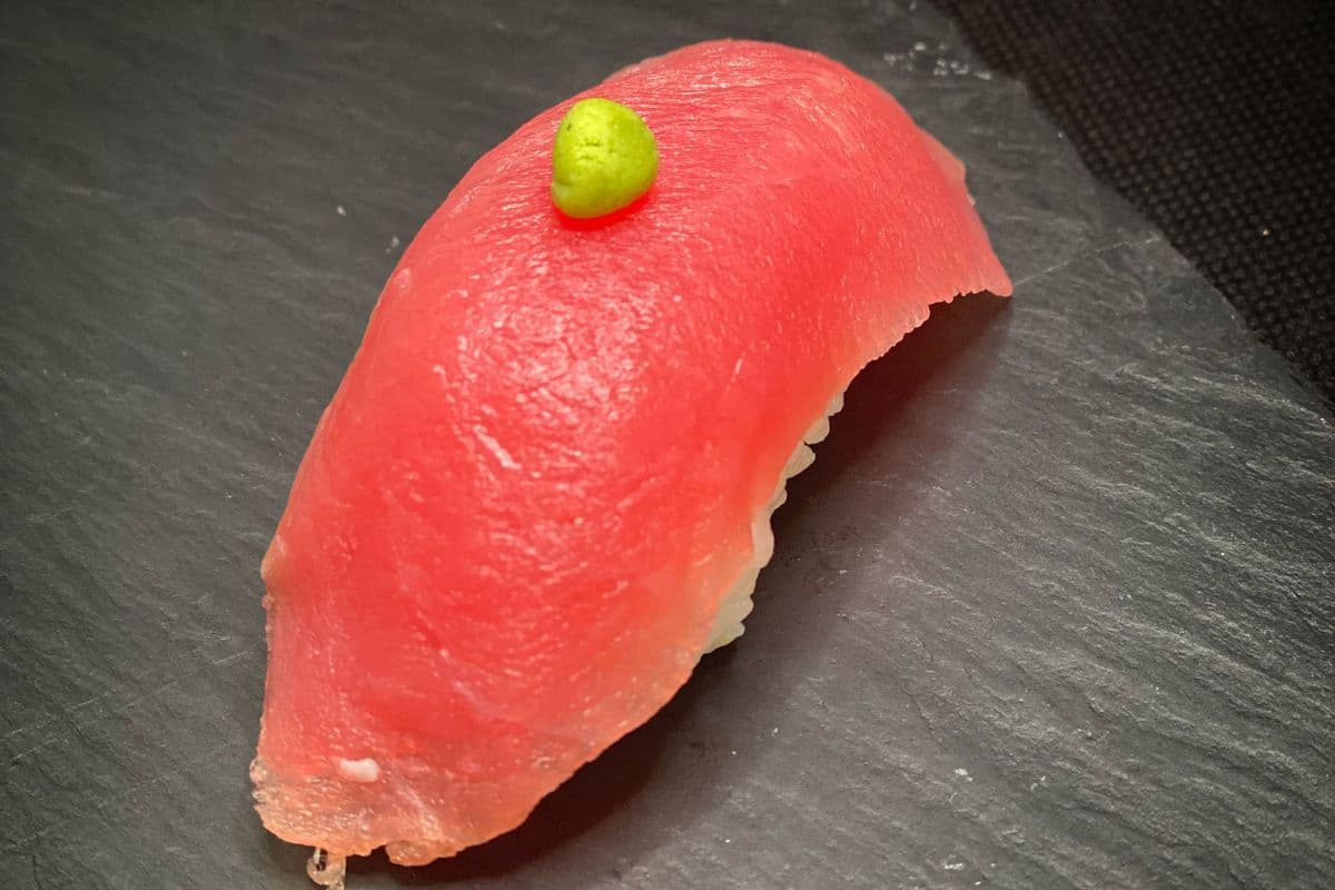 Ahi Tuna Nigiri (red) (1 pc)