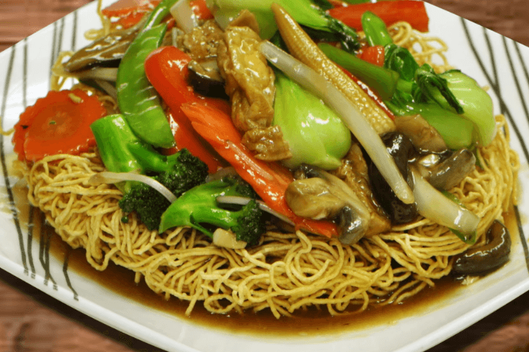 615. Stir-Fried Vegetables, Tofu, and Mushrooms with Crispy Egg Noodles - Mi Xao Gion Chay