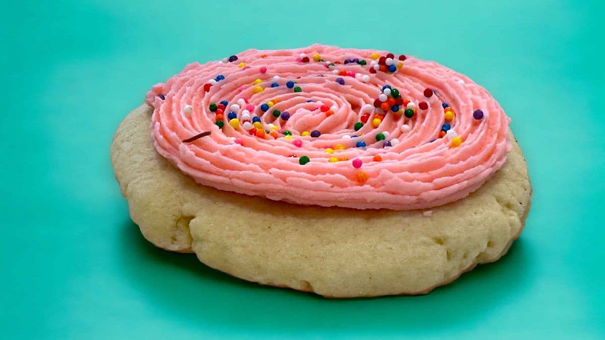 Pretty in P!nk Cookie