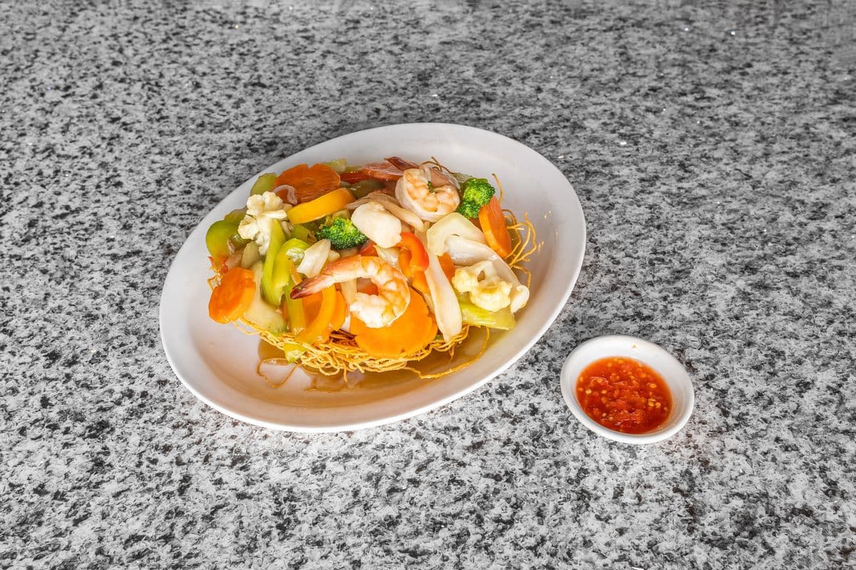 45. Stir Fried Seafood with Vegetables