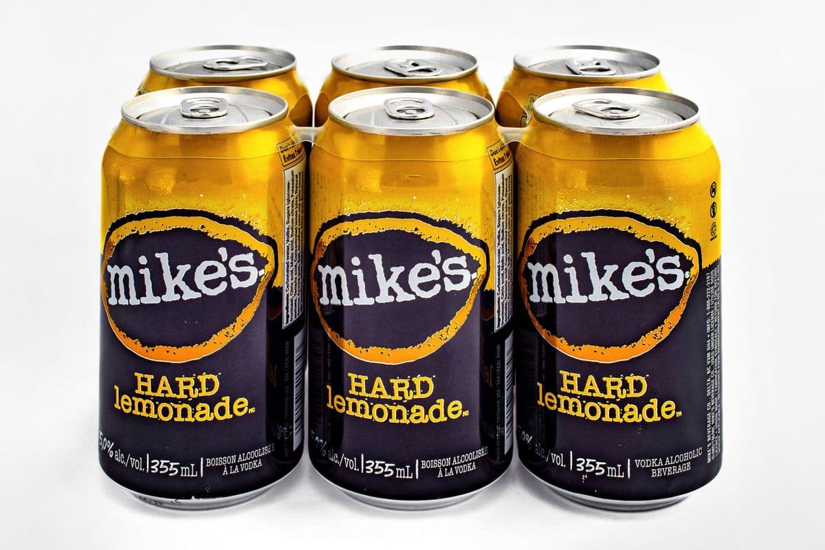 Mike's Hard Lemonade (6 x 355 ml Cans)