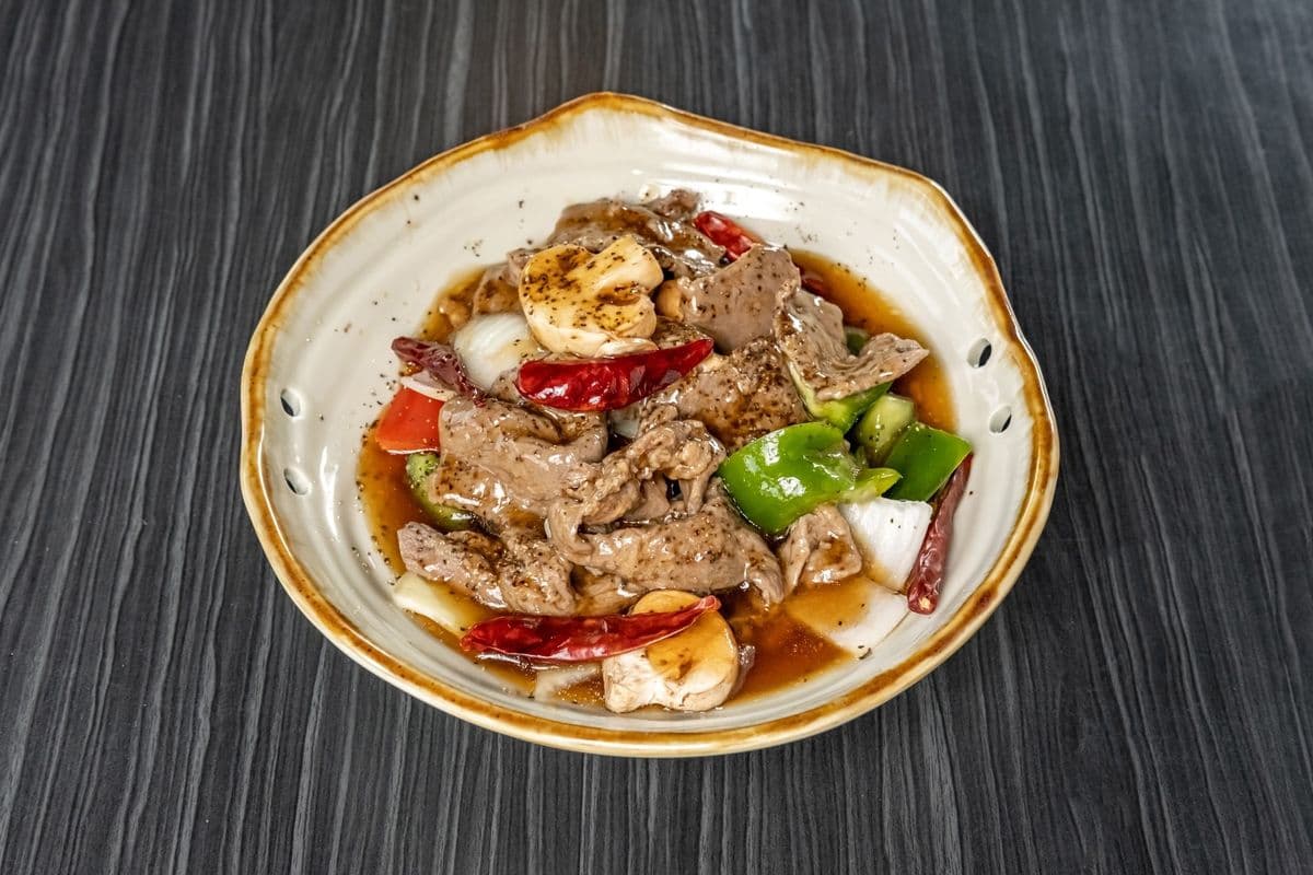 Black pepper beef