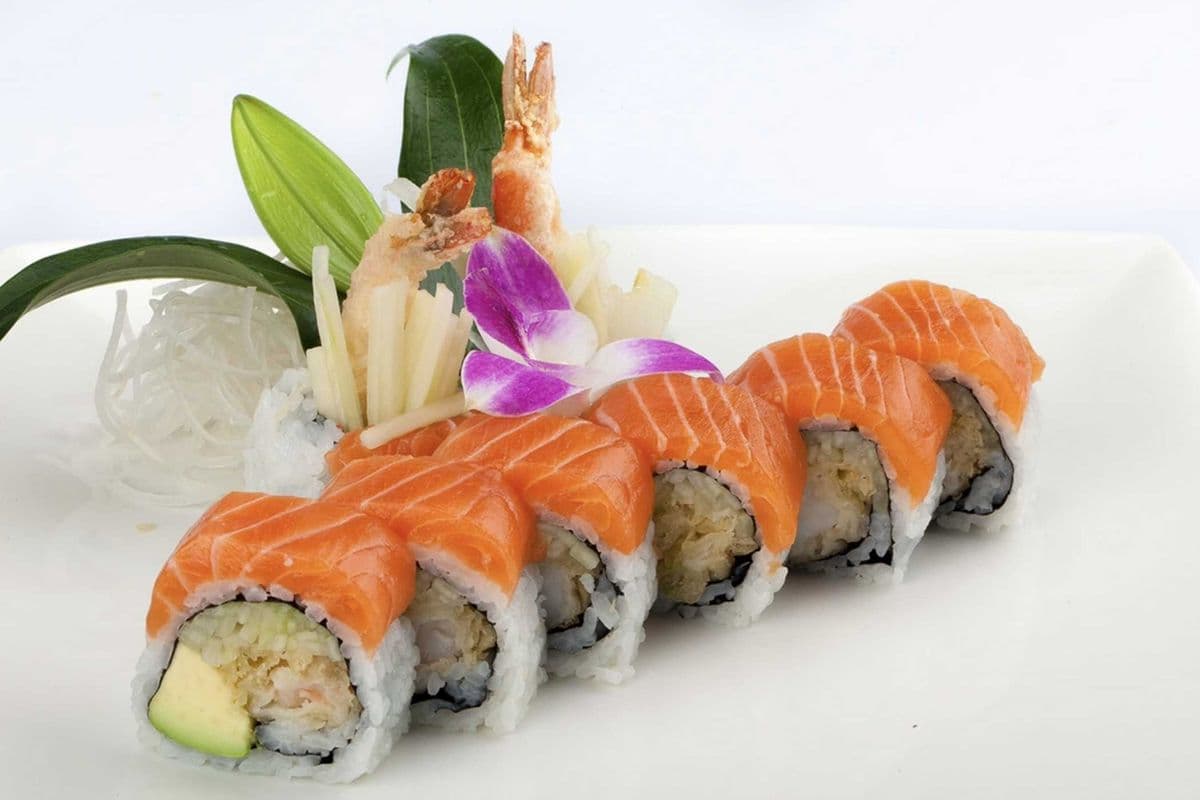 Orange Dragon Roll (8 Pieces)