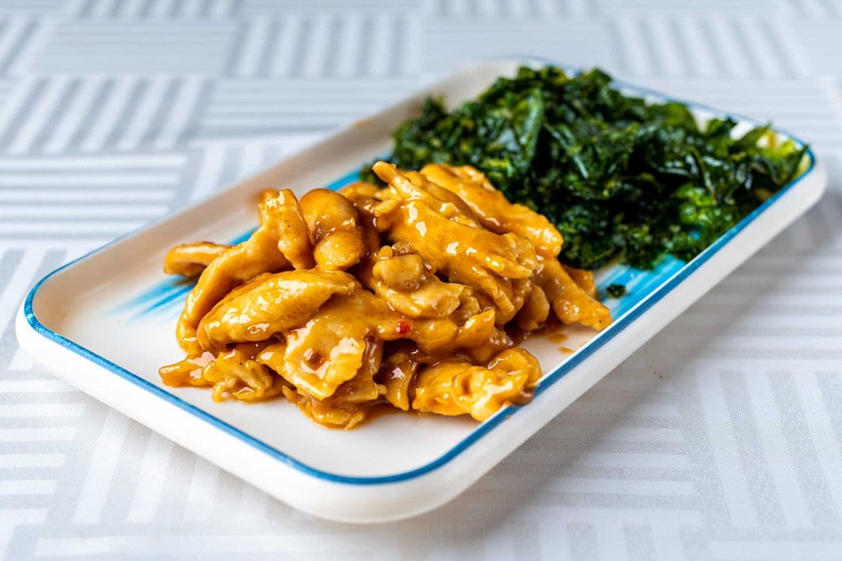 503-Poulet à la sauce beurre d'arachide 花生雞