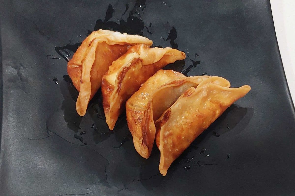Gyoza Frit (4 mcx) / Fried Gyoza (4 pcs)