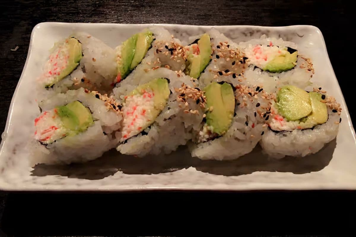 103. California Roll (8 pcs)