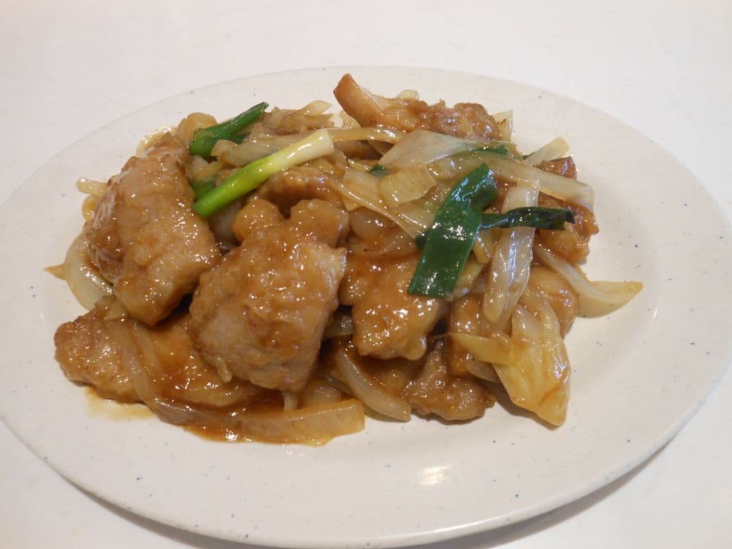 Deep-fried Pork Chop with Ginger, Onion, and Green Onion 薑蔥豬排