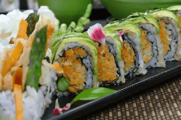 Vegetarian Dragon Roll (8 pcs)