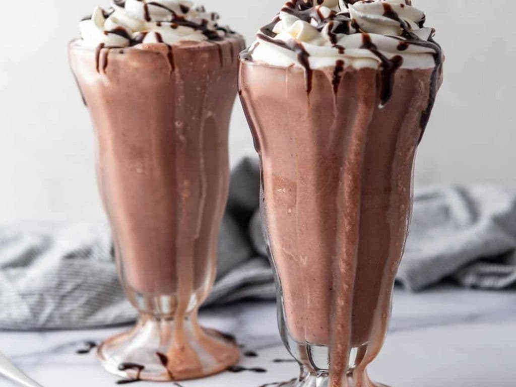 CHOCOLATE SHAKE 