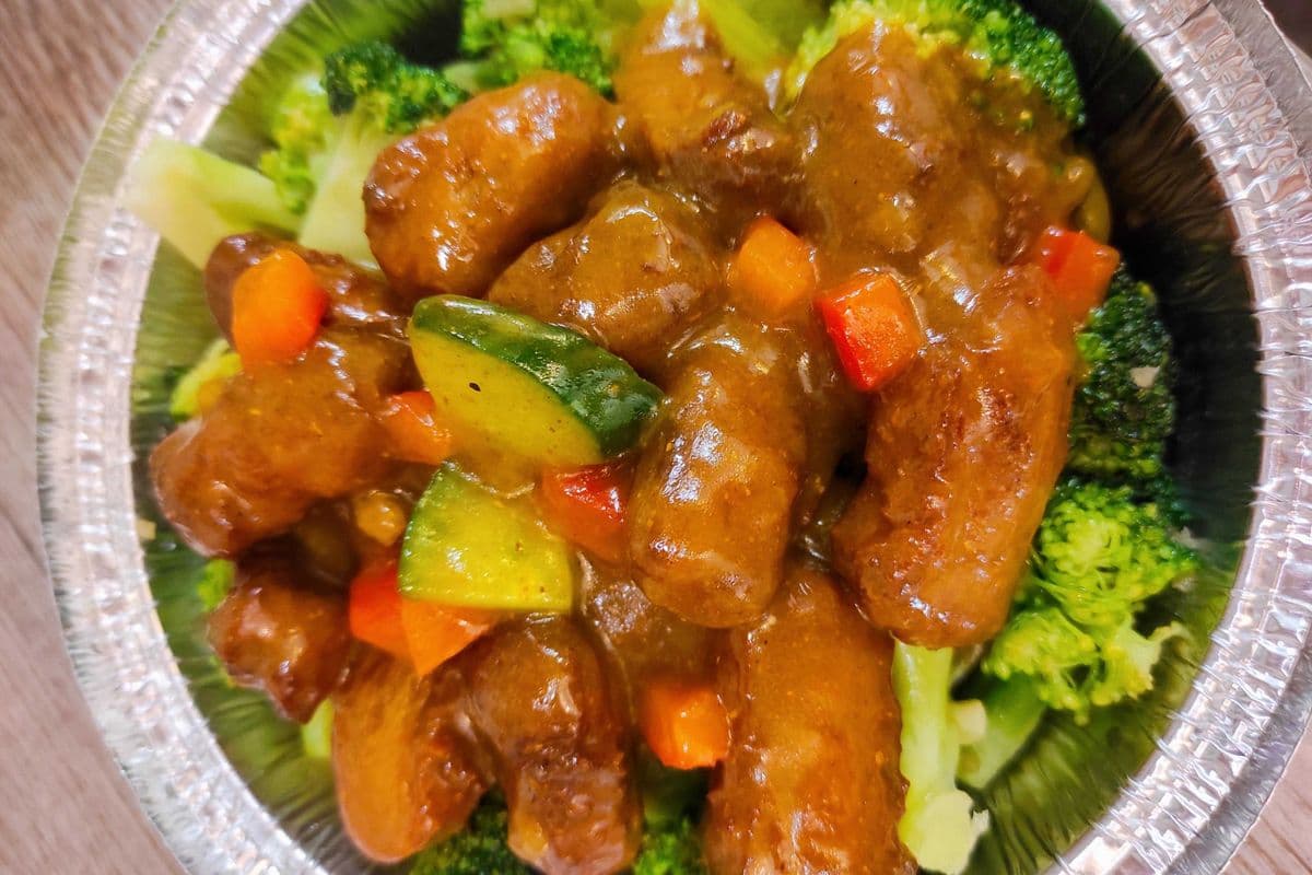 E121. Curry Veggie Chicken Bites with Broccoli