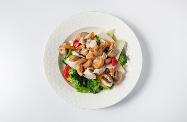 Poulet aux noix de cajou