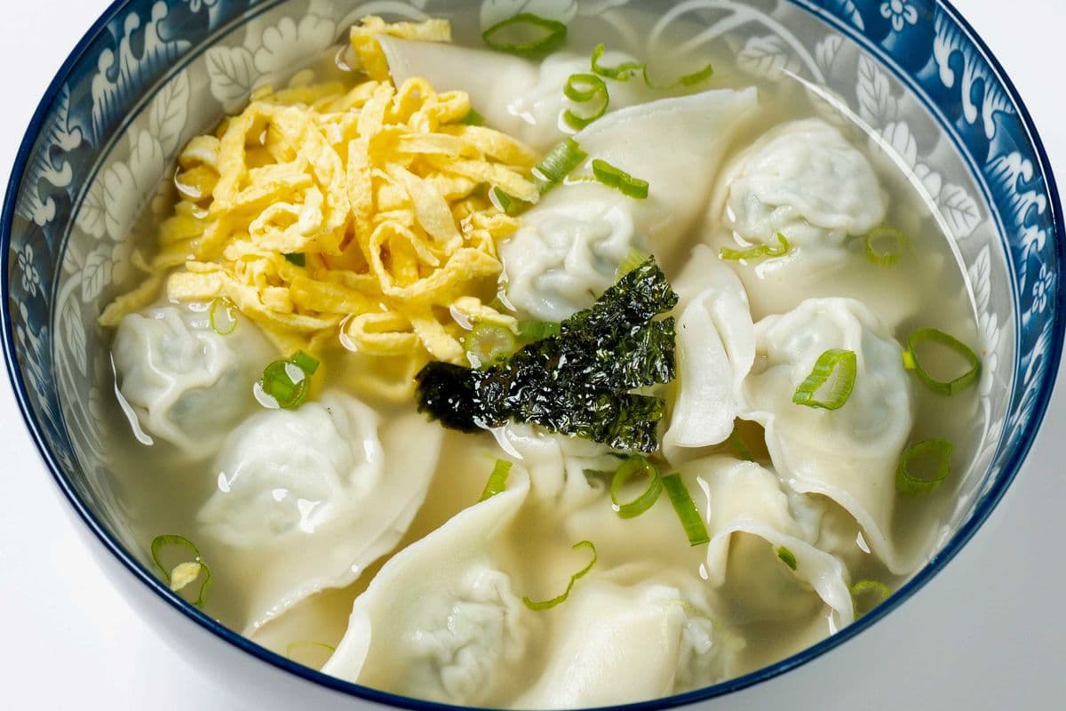 108 Shanghai Wonton Soup (10) 菜肉餛飩湯