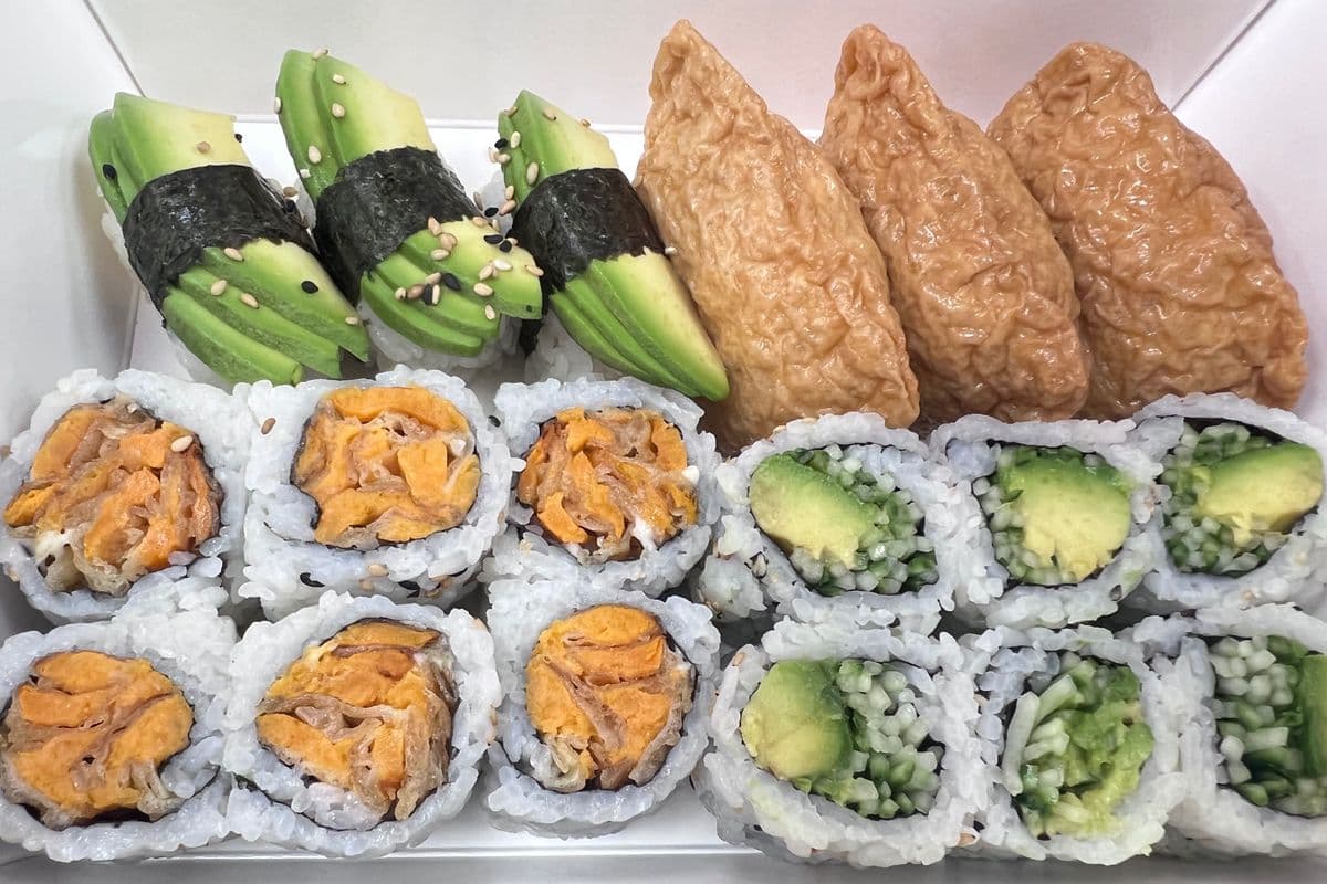 Veggie Maki Sushi Set (18 pcs)