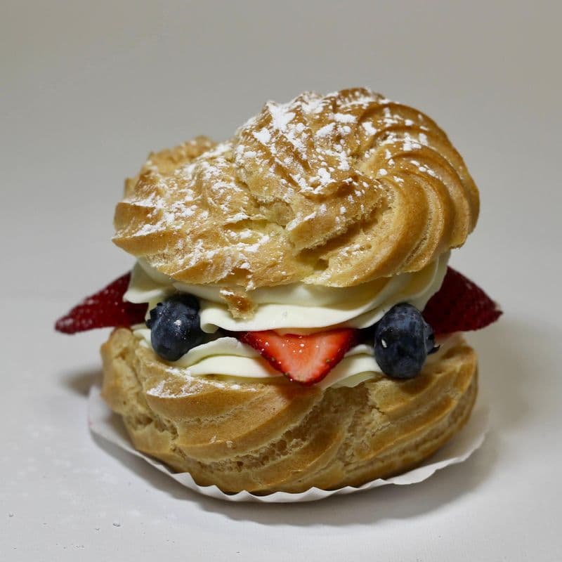Large Berry Cream Puff