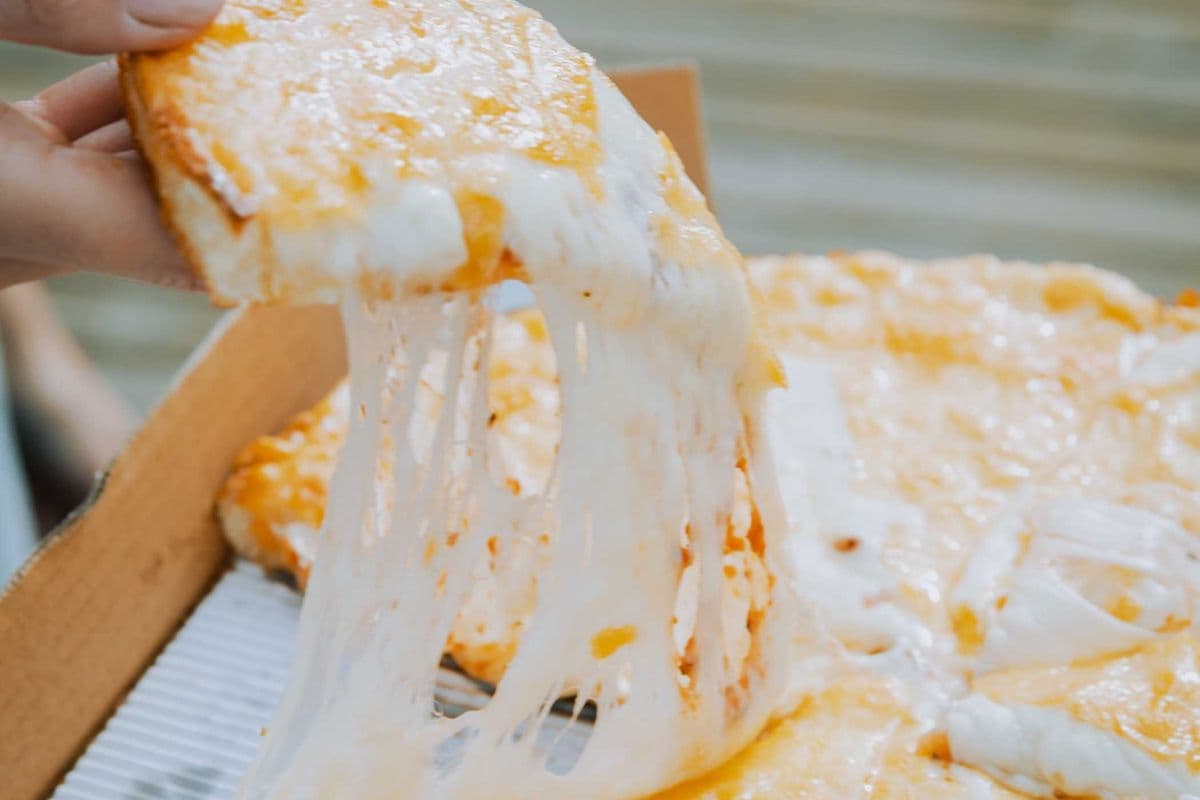 Large Cheese Pizza