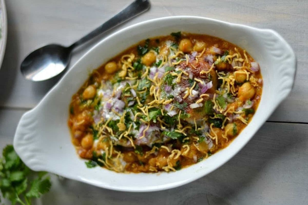 Aloo Tikki With Chana