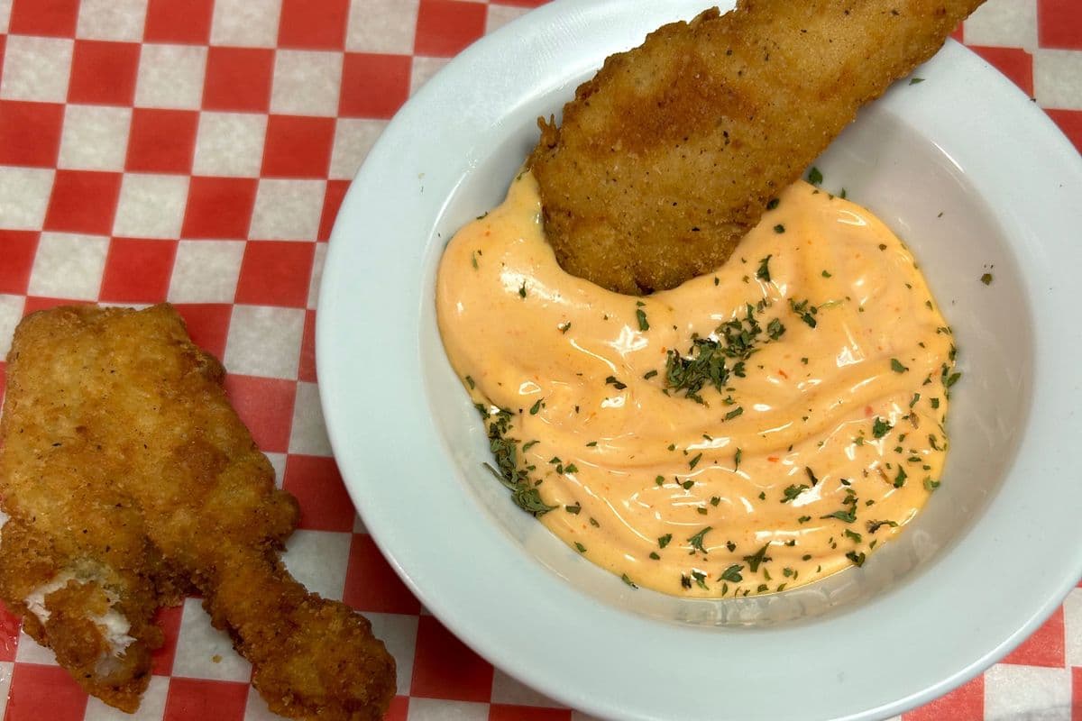 Small cup of spicy Mayo (4 oz)