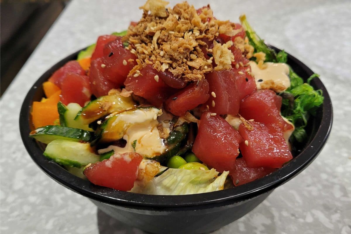 P5 . Poké aux thons