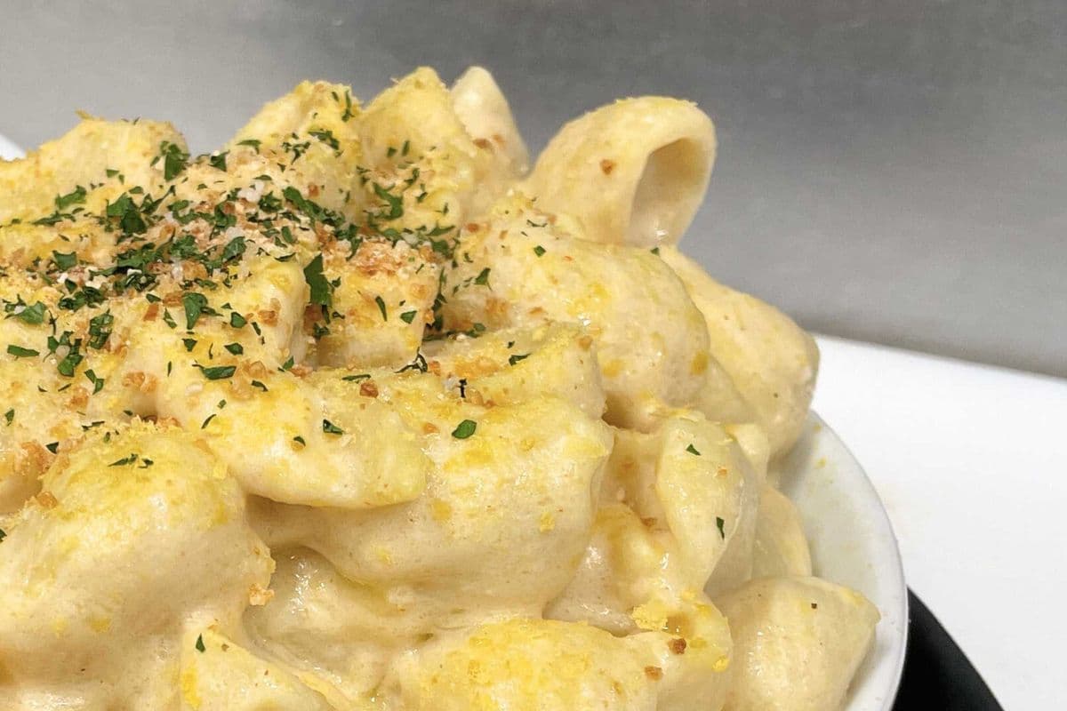 Plant-Based Mini Mac & Cheese