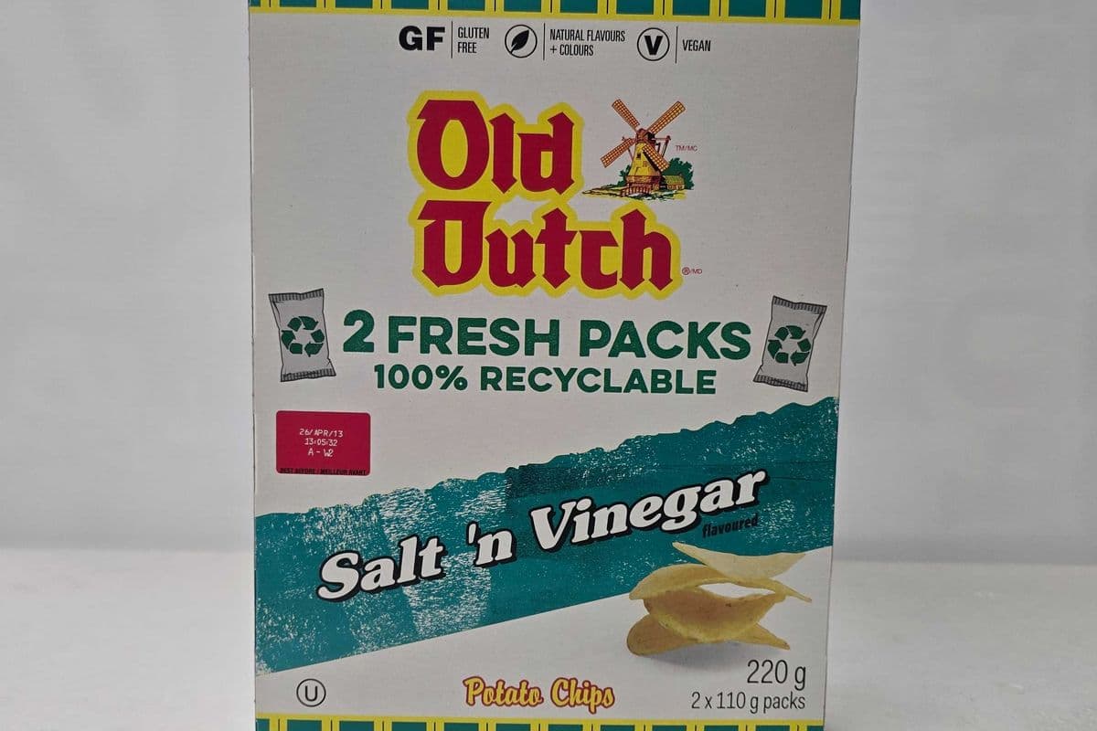 Old Dutch 2 Fresh Packs Salt n Vinegar potato chips (220g)