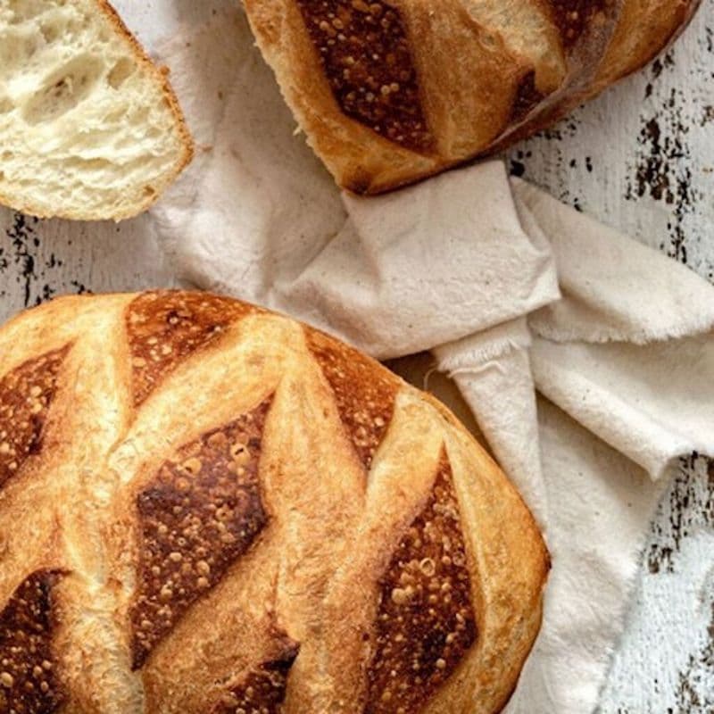 Miche levain tranchée / Sliced Sourdough Loaf