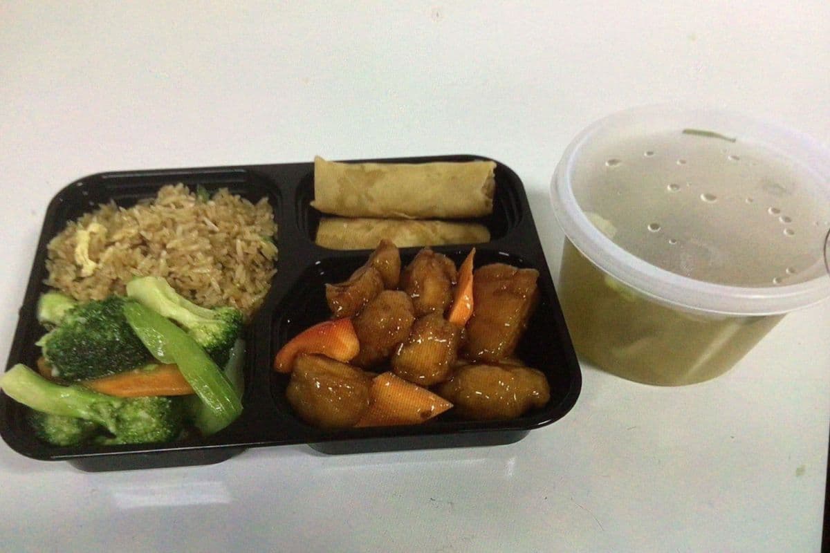 Q3 General Tso’s Chicken Bento