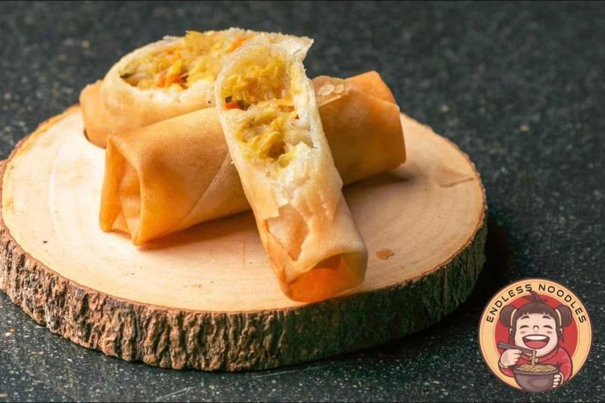A4. Spring Rolls (6 pcs) 炸春卷