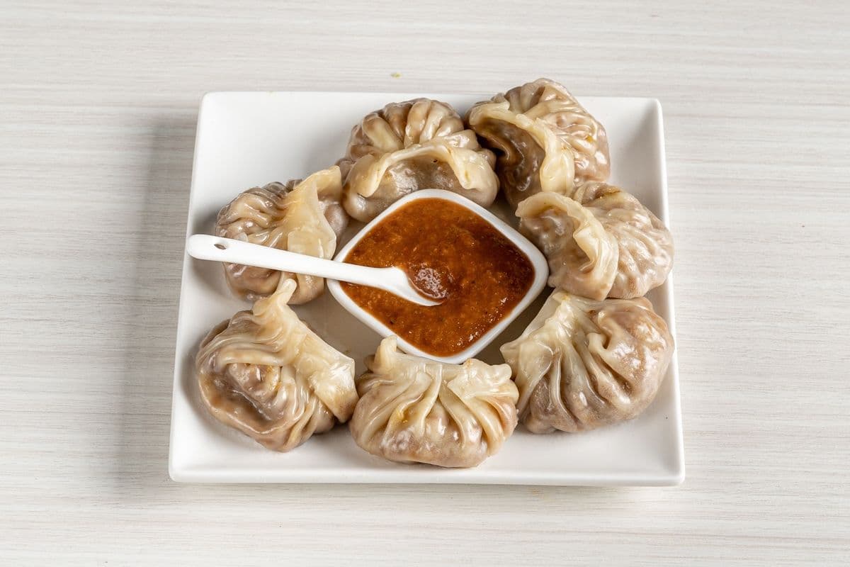 Momos / Momos